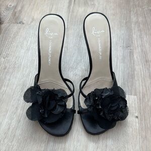 Lisa for Donald J Pliner Black Heel Sandals with Rose Flower